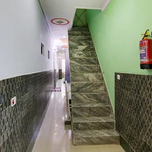 O S Palace Near Samaypur Badli Metro Station Hotel